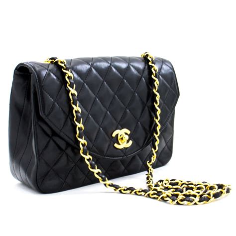 borsa chanel con tracolla di perle|Chanel borse italia.